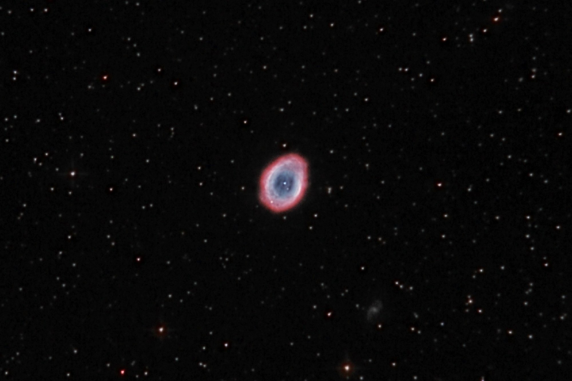 Planetární mlhovina M57 Prstenec v souhvězdí Lyry. Foceno 21. a 27.8.2020.